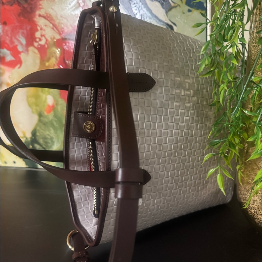 Dooney & Bourke Cream and Brown Woven Tote Set / NWT - Picture 10 of 11